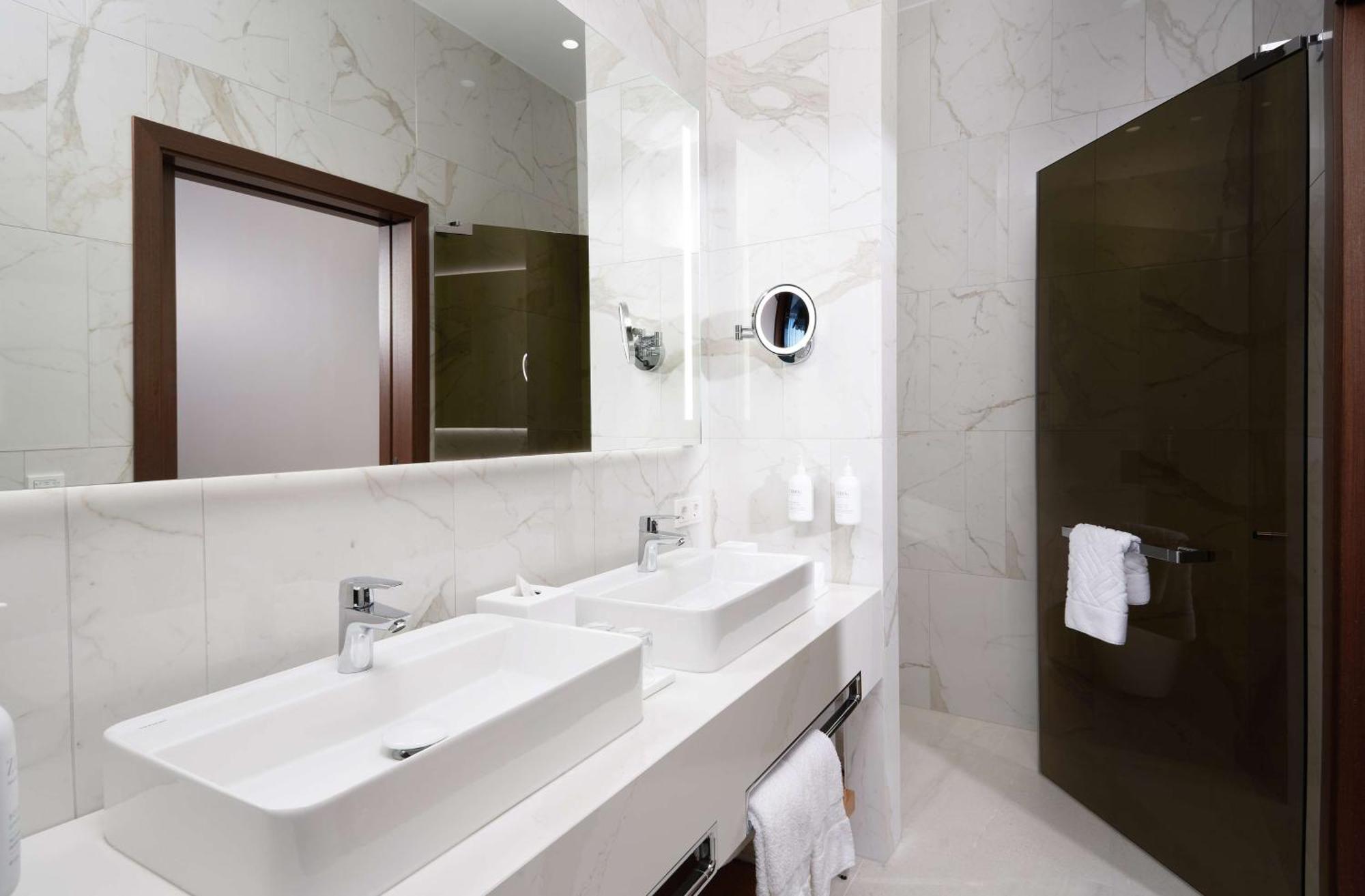 Iceland Parliament Hotel, Curio Collection By Hilton Reykjavik Luaran gambar