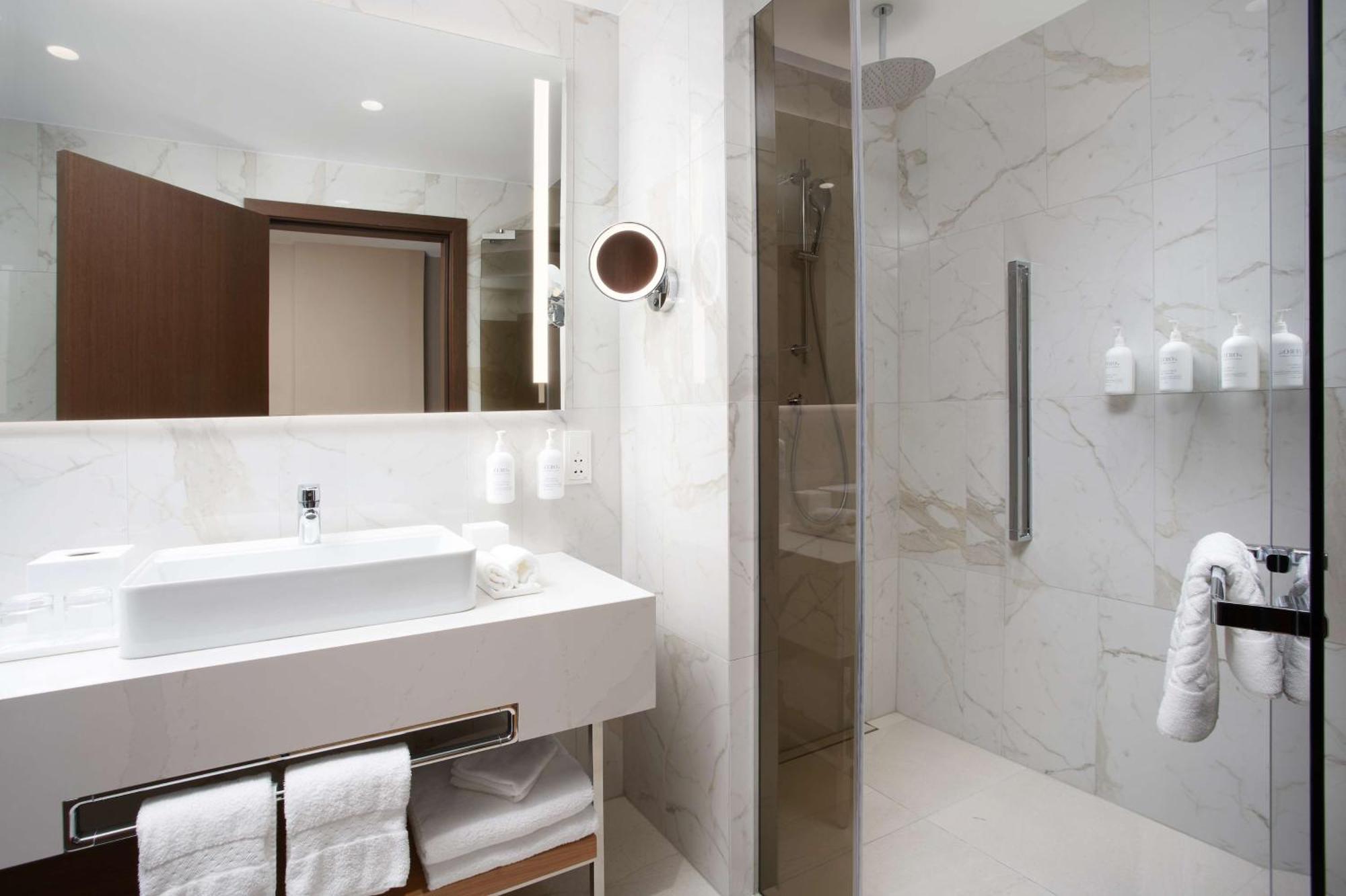 Iceland Parliament Hotel, Curio Collection By Hilton Reykjavik Luaran gambar